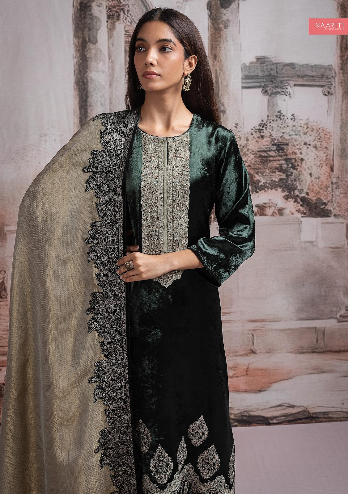 Kizaar Naariti Velvet Suits Wholesaler
