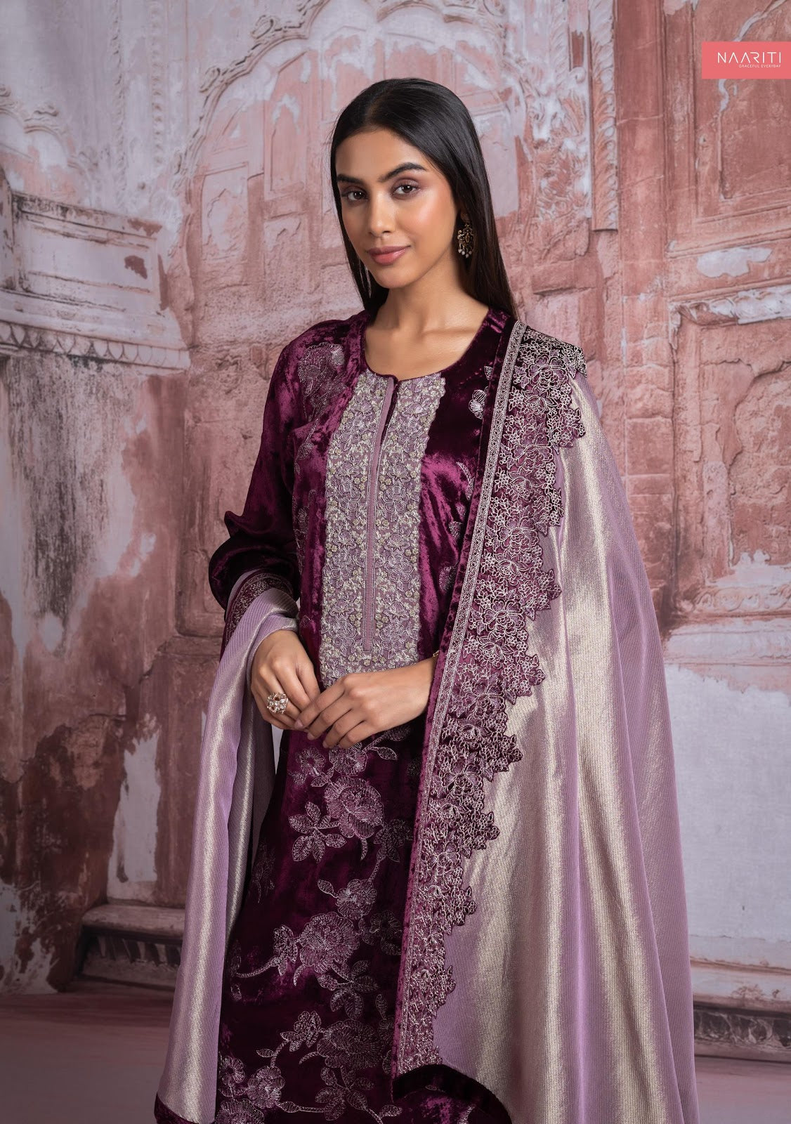 Koshir Naariti Velvet Suits Manufacturer Ahmedabad