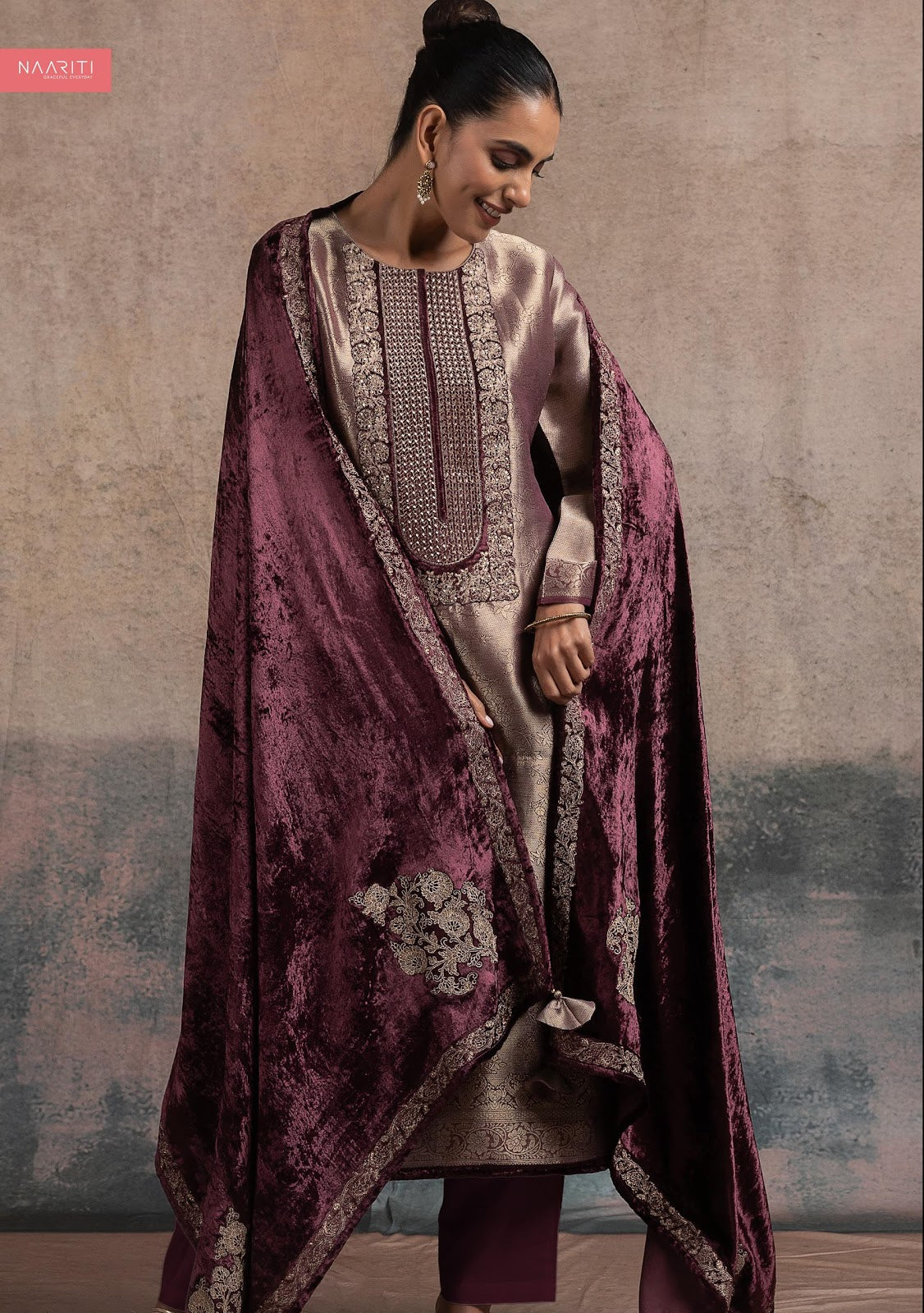 Kosi Naariti Velvet Suits Wholesaler Gujarat