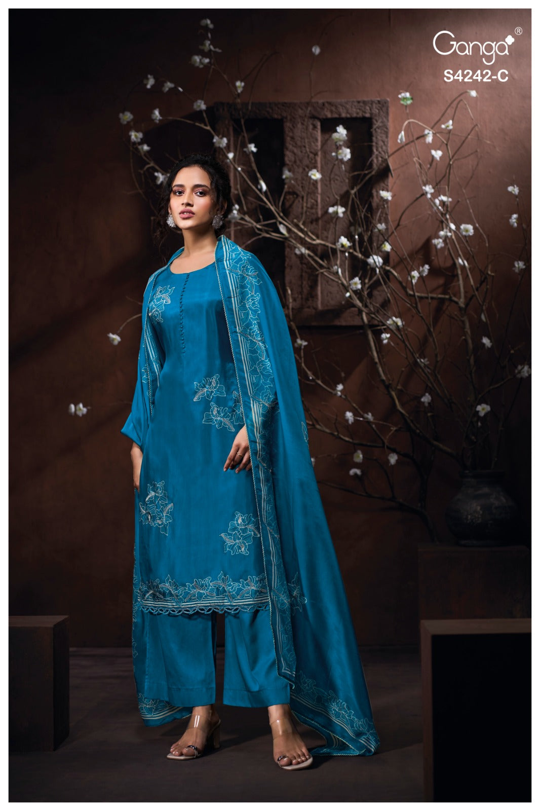 Kynaa S4242 Ganga Habutai Plazzo Style Suits Supplier India