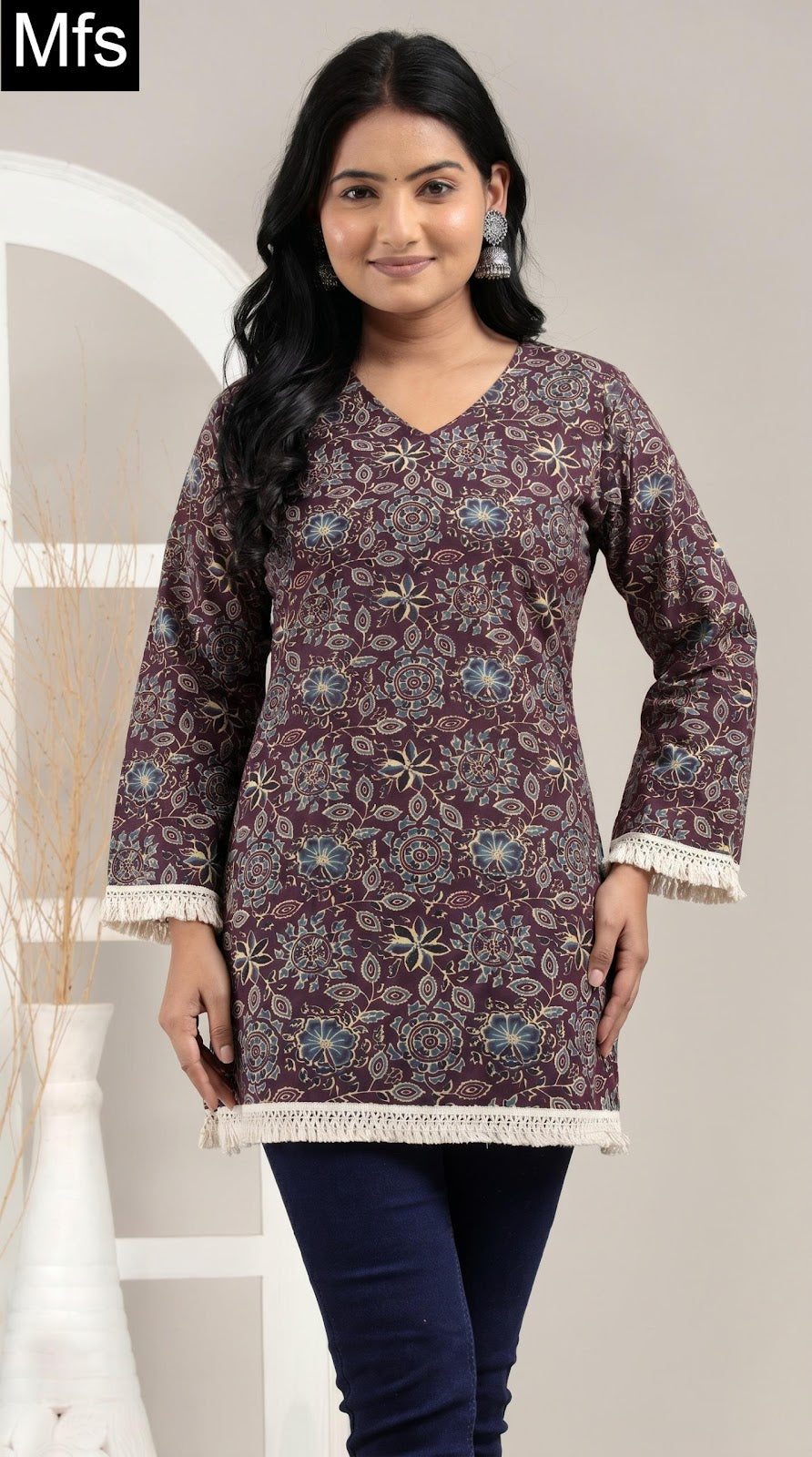 Lace And V Neck 2907 Mfs Cotton Short Kurtis Exporter