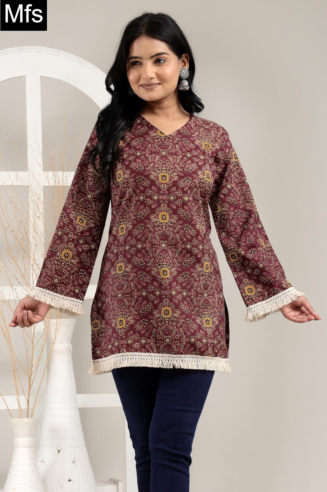 Lace And V Neck 2907 Mfs Cotton Short Kurtis Exporter