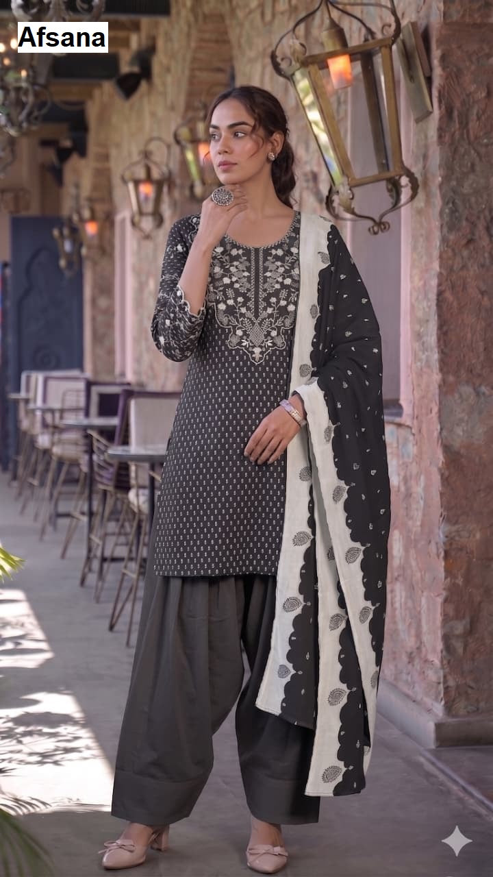 Lemika Afsana Cambric Cotton Pakistani Readymade Suits Exporter
