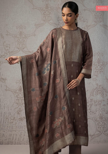 Lizaaf Naariti Silk Jacquard Pant Style Suits Manufacturer