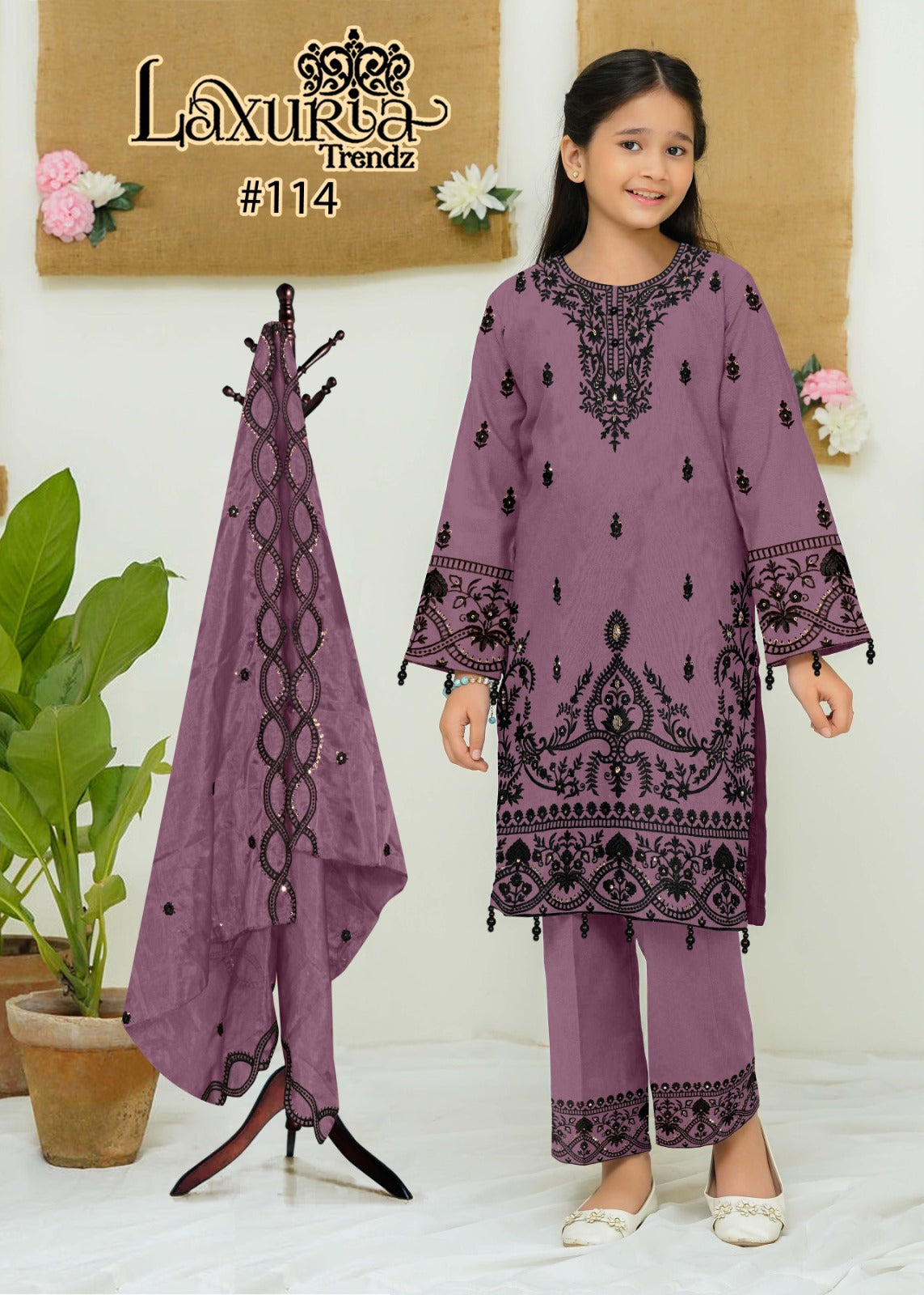 Lt-114 Laxuria Trendz Fox Georgette Girls Pakistani Readymade Suit Wholesale Price