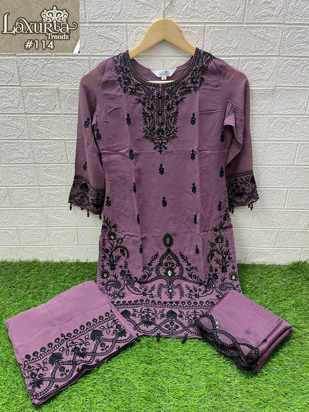 Lt-114 Laxuria Trendz Fox Georgette Girls Pakistani Readymade Suit Wholesale Price