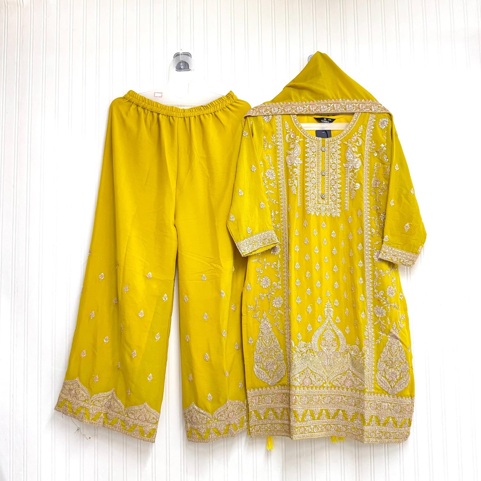 Mr 1014 Mushk Chinon Pakistani Readymade Suits Manufacturer Ahmedabad