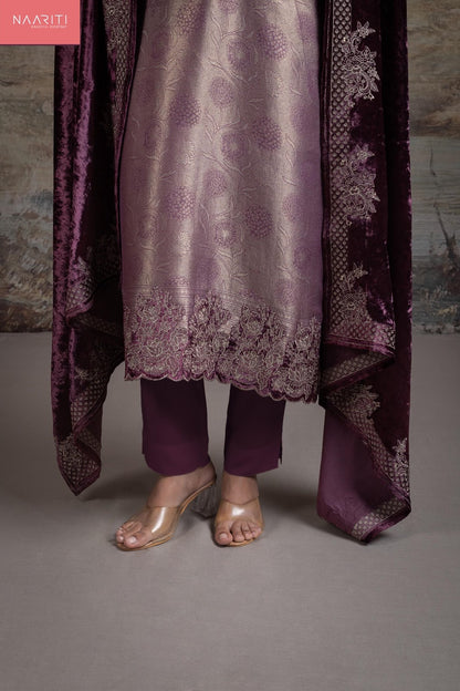 Muntaz Naariti Pure Silk Velvet Suits Exporter Gujarat