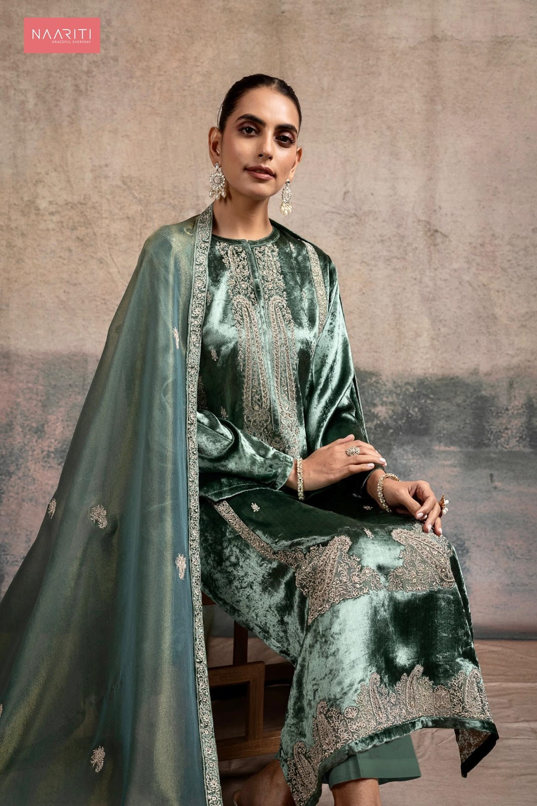 Nayoma Naariti Velvet Suits Supplier Gujarat