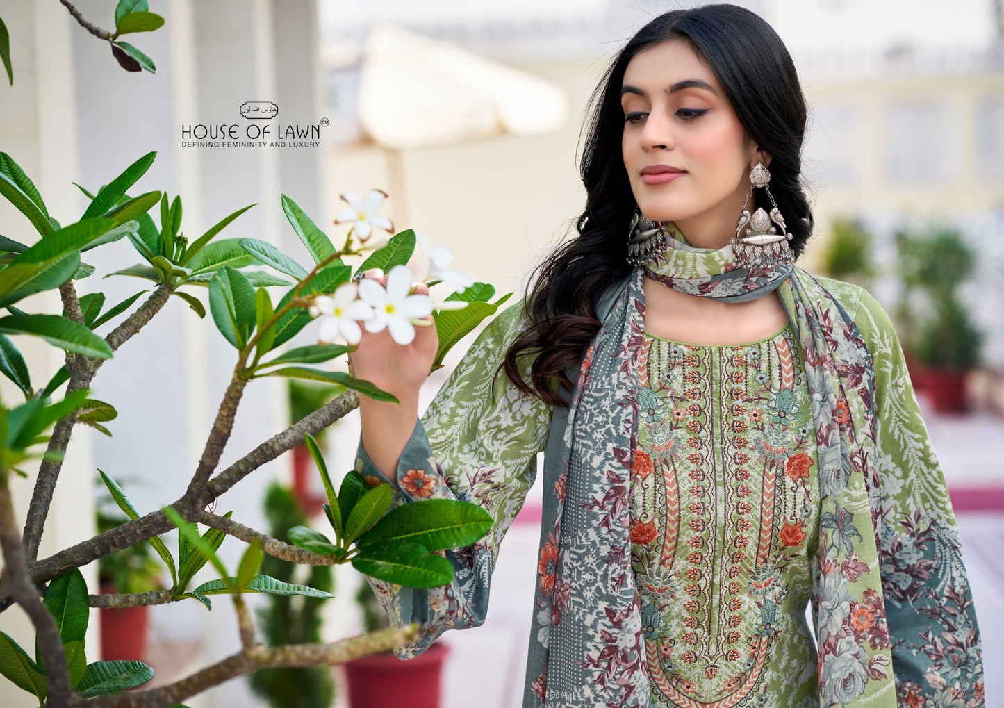 Nayra Vol 1 House Of Lawn Cotton Karachi Salwar Suits Exporter Ahmedabad