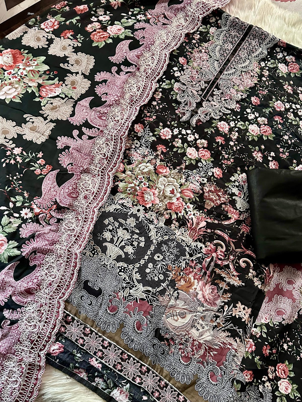 नीडल वंडर लॉन कलेक्शन 3446 एबीसी जिहान कॉटन पाकिस्तानी पैच वर्क सूट निर्माता