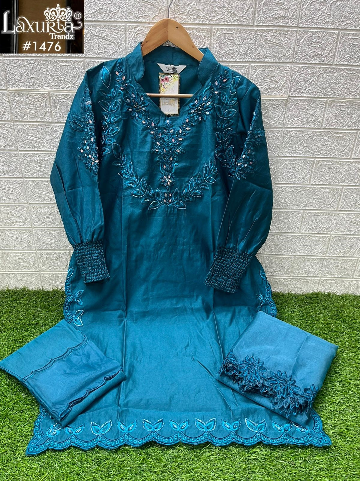 New Colours 1476 Laxuria Trendz Viscose Pakistani Readymade Suits Supplier Ahmedabad