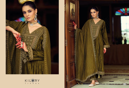 New Mahnoor Kilory Crush Velvet Suits Wholesaler Gujarat