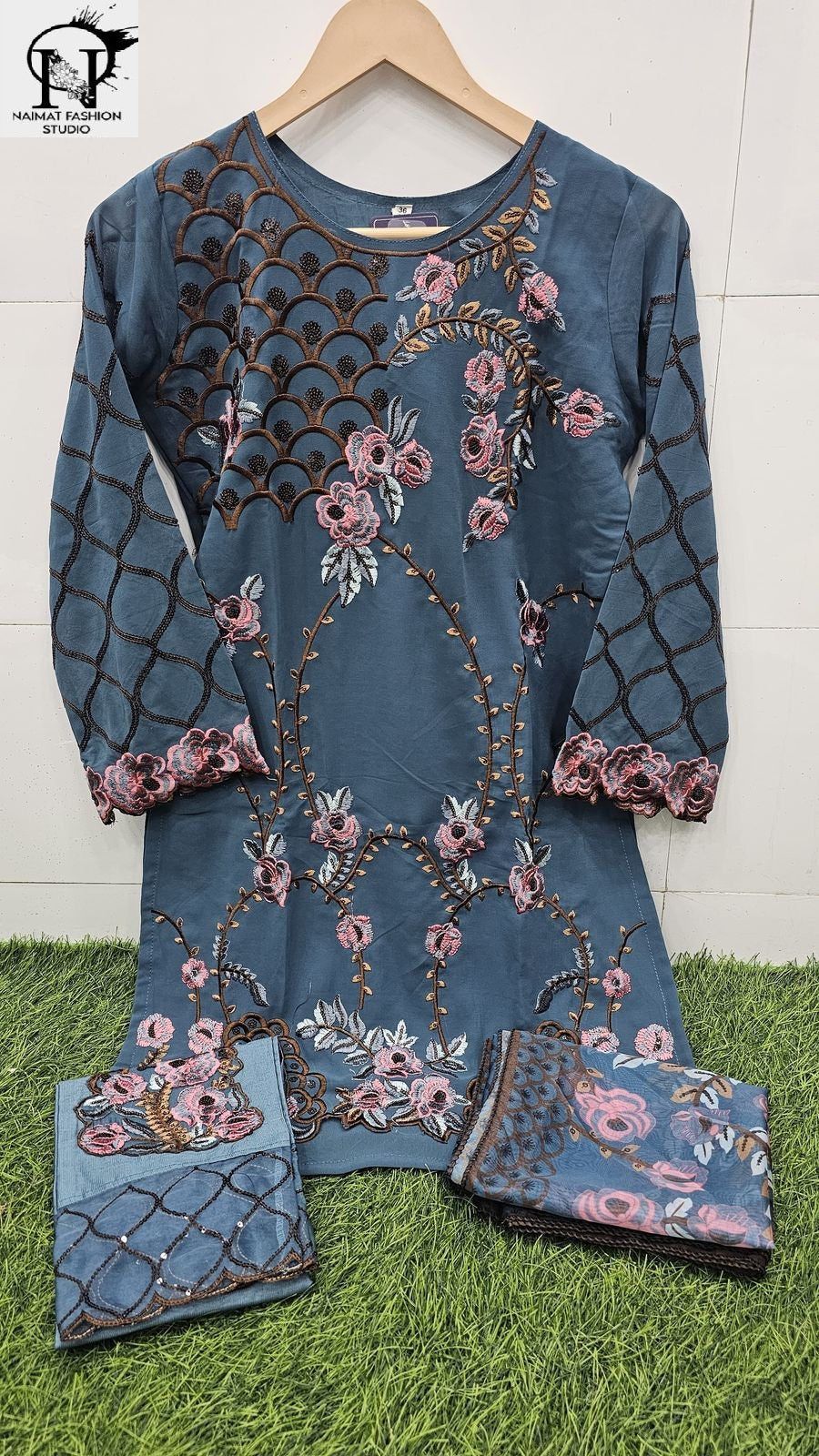 Nfs 107 Naimat Fashion Studio Fox Georgette Girls Pakistani Readymade Suit Supplier Ahmedabad