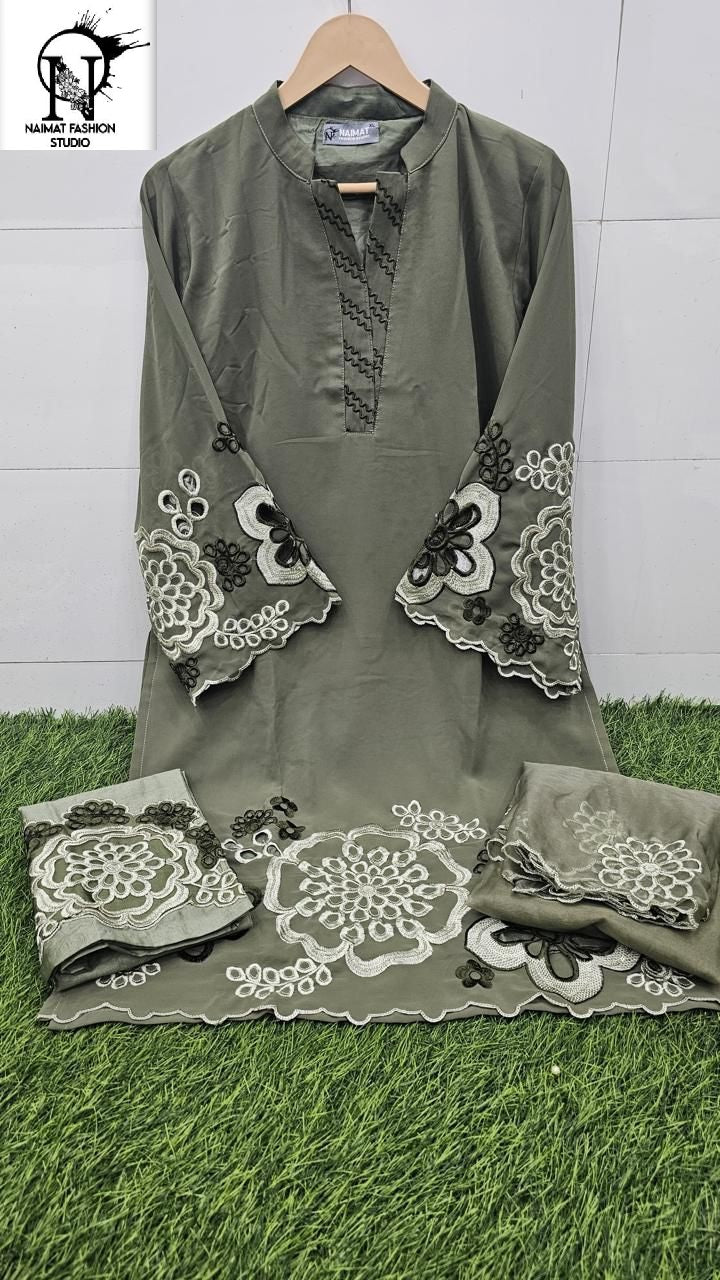 Nfs 1144 Naimat Fashion Studio Pure Fox Pakistani Readymade Suits Supplier Ahmedabad