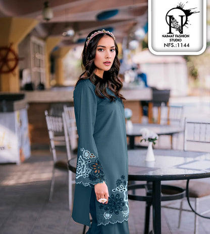 Nfs 1144 Naimat Fashion Studio Pure Fox Pakistani Readymade Suits Supplier Ahmedabad