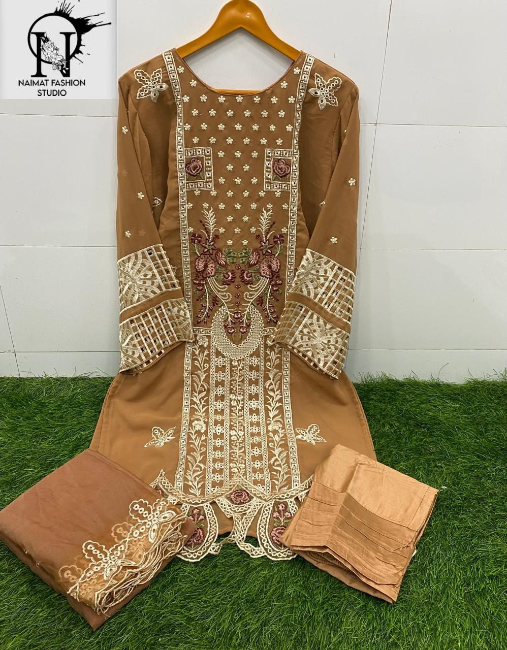 Nfs 1149 Naimat Fashion Studio Pure Fox Pakistani Readymade Suits Wholesaler Ahmedabad