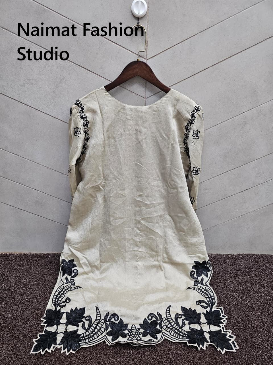 Nfs 1170 Naimat Fashion Studio Vichitra Pakistani Readymade Suits Wholesale