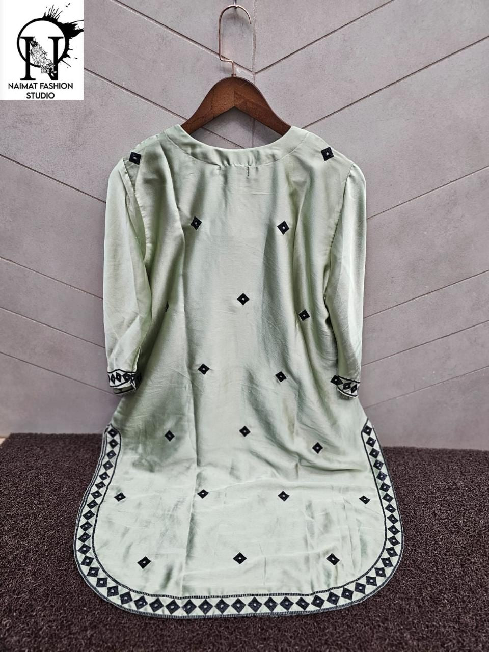 Nfs 1175 Naimat Fashion Studio Japan Satin Pakistani Readymade Suits Supplier