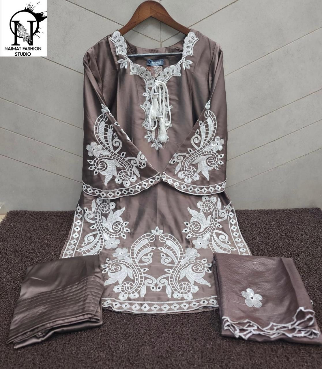 Nfs 1175 Naimat Fashion Studio Japan Satin Pakistani Readymade Suits Supplier