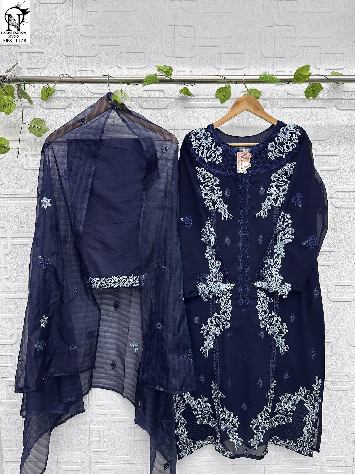 Nfs 1178 Naimat Fashion Studio Pure Fox Pakistani Readymade Suits Supplier
