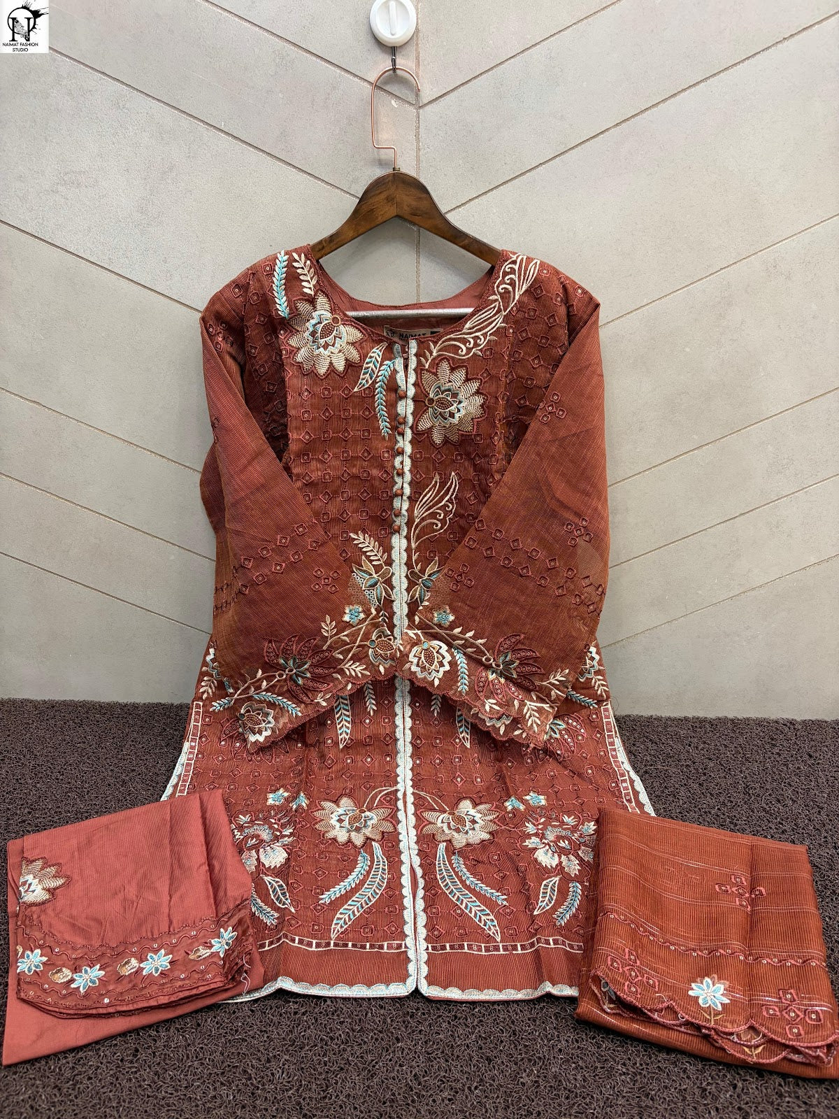 Nfs 1180 New Colors 2 Naimat Fashion Studio Pakistani Readymade Suits Supplier Gujarat