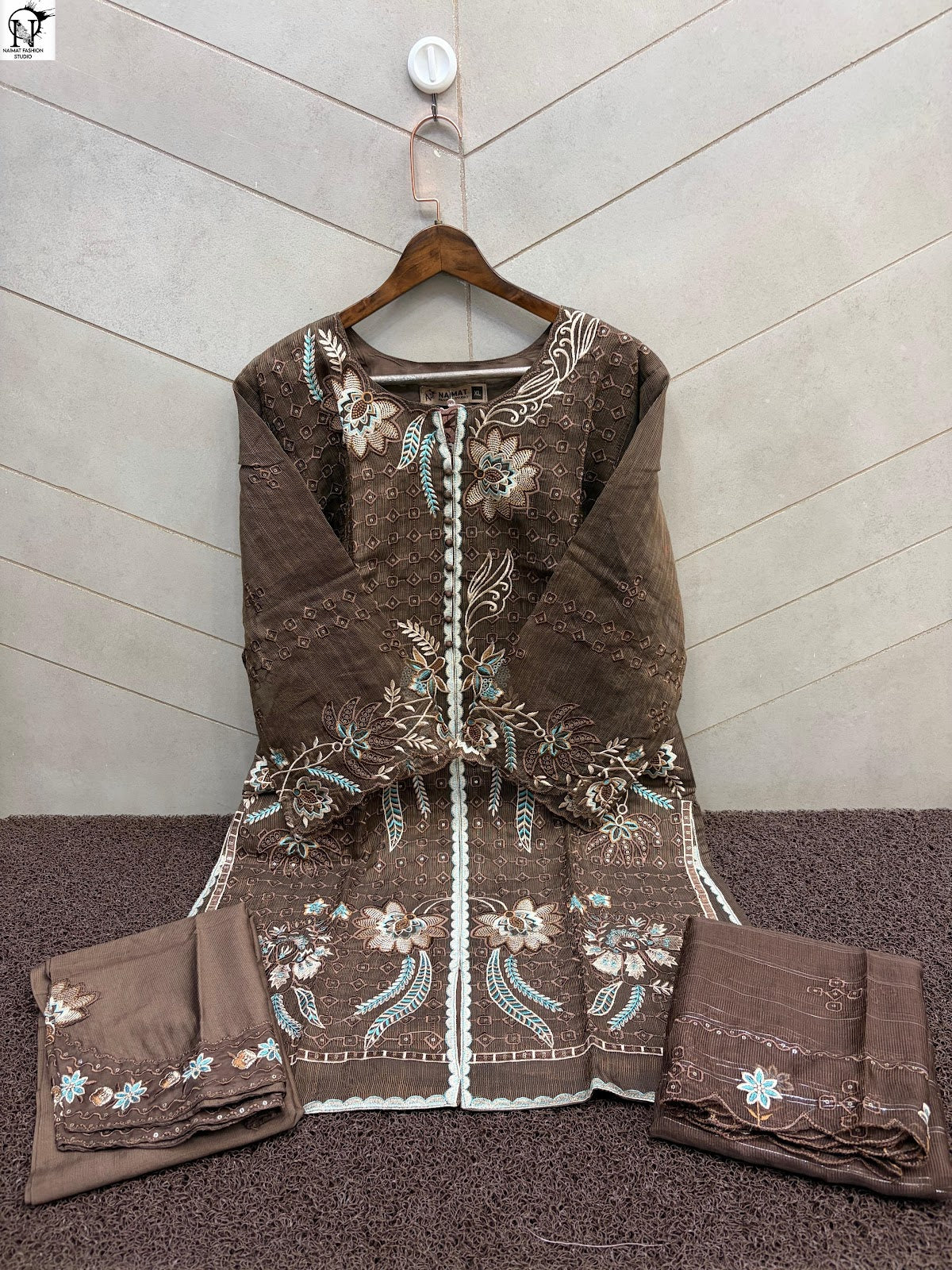 Nfs 1180 New Colors 2 Naimat Fashion Studio Pakistani Readymade Suits Supplier Gujarat