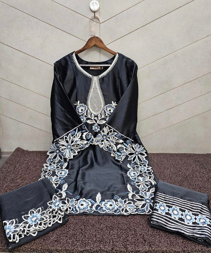 Nfs 1202 Naimat Fashion Studio Pakistani Readymade Suits Supplier Ahmedabad