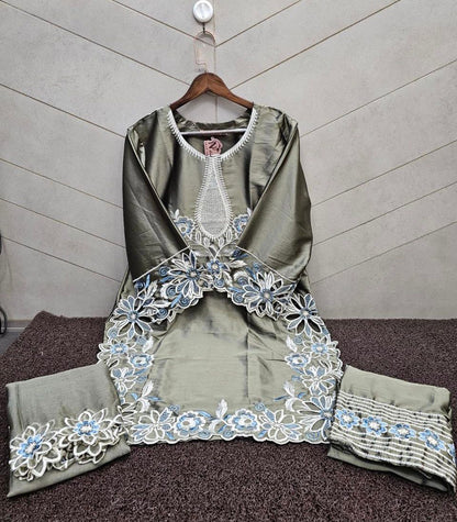 Nfs 1202 Naimat Fashion Studio Pakistani Readymade Suits Supplier Ahmedabad