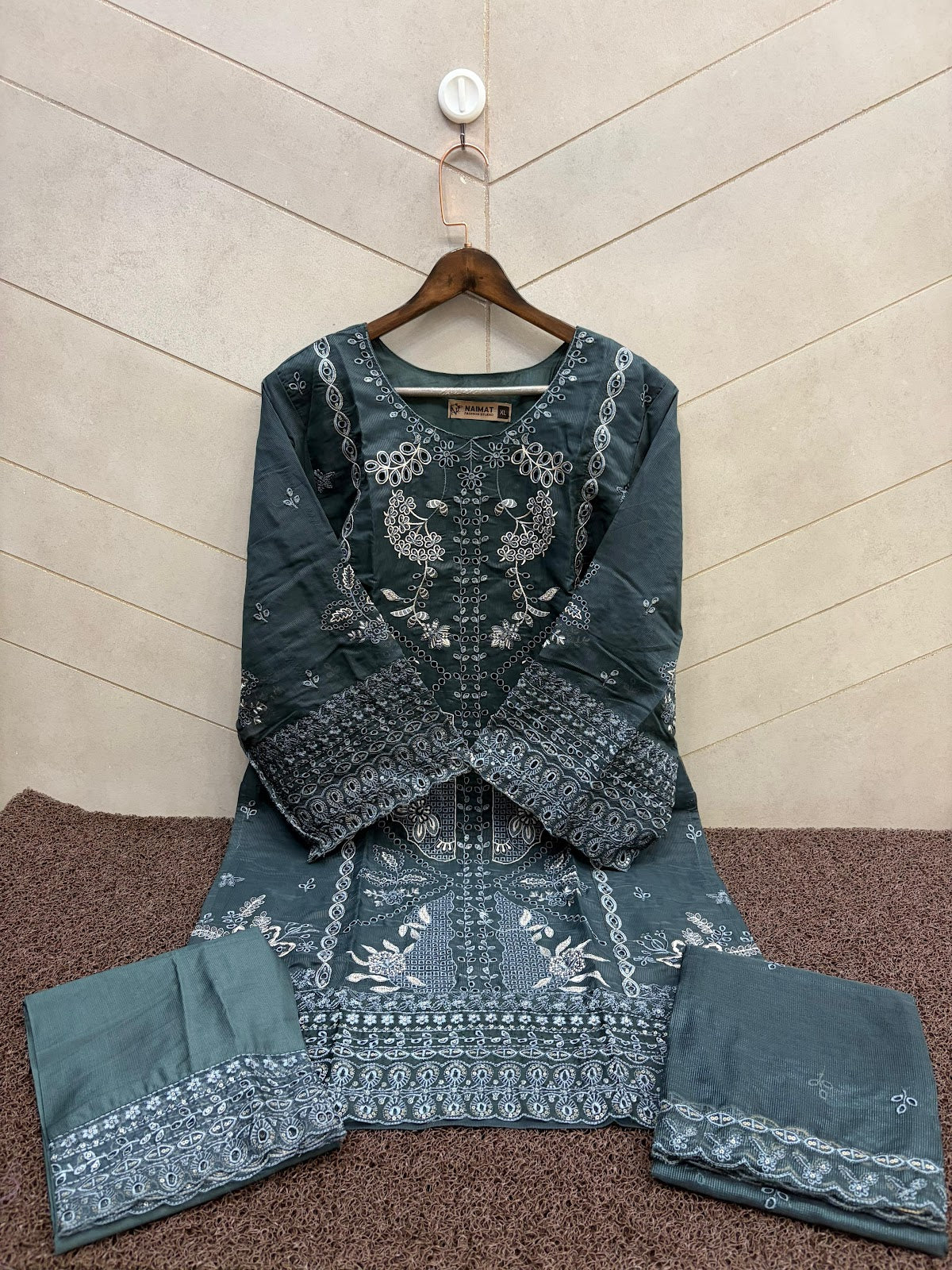 Nfs 1205 Naimat Fashion Studio Pakistani Readymade Suits Wholesaler Gujarat