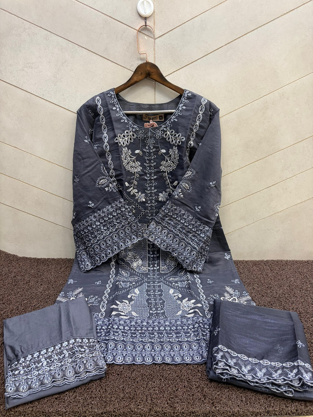 Nfs 1205 Naimat Fashion Studio Pakistani Readymade Suits Wholesaler Gujarat