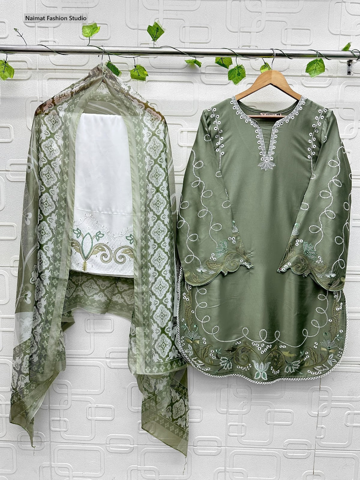 Nfs 1217 Gajji Naimat Fashion Studio Satin Pakistani Readymade Suits Manufacturer India