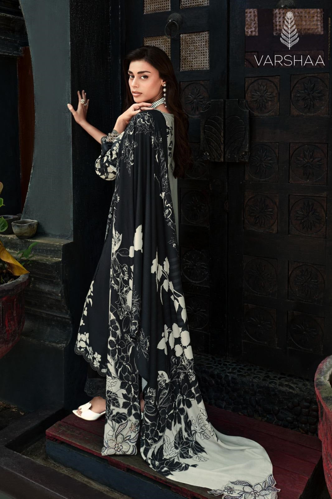 Noir Edit Varshaa Viscose Pashmina Suits Supplier Gujarat