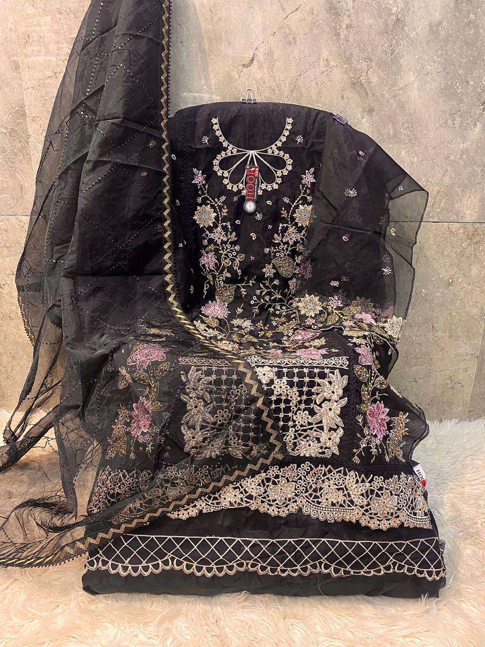 Or 65 Hoor Tex Organza Pakistani Salwar Suits Wholesale Rate