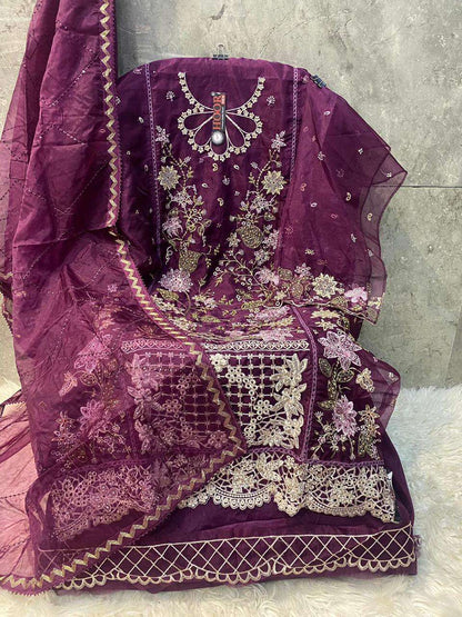 Or 65 Hoor Tex Organza Pakistani Salwar Suits Wholesale Rate