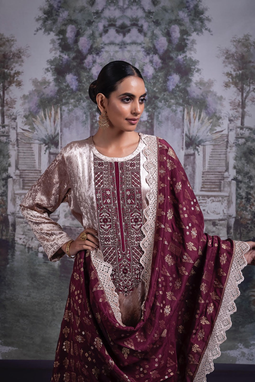 Osyaan Naariti Velvet Suits Exporter Ahmedabad