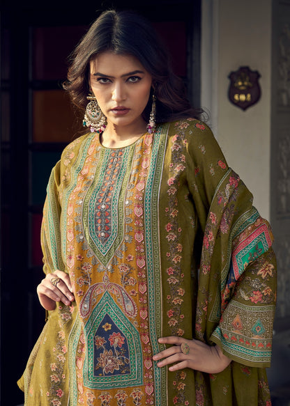 ओज़ारा प्रम ट्रेंड्ज़ मसलिन सिल्क पैंट स्टाइल सूट