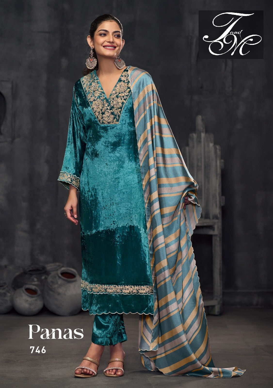 Panas Tm Velvet Suits Wholesaler