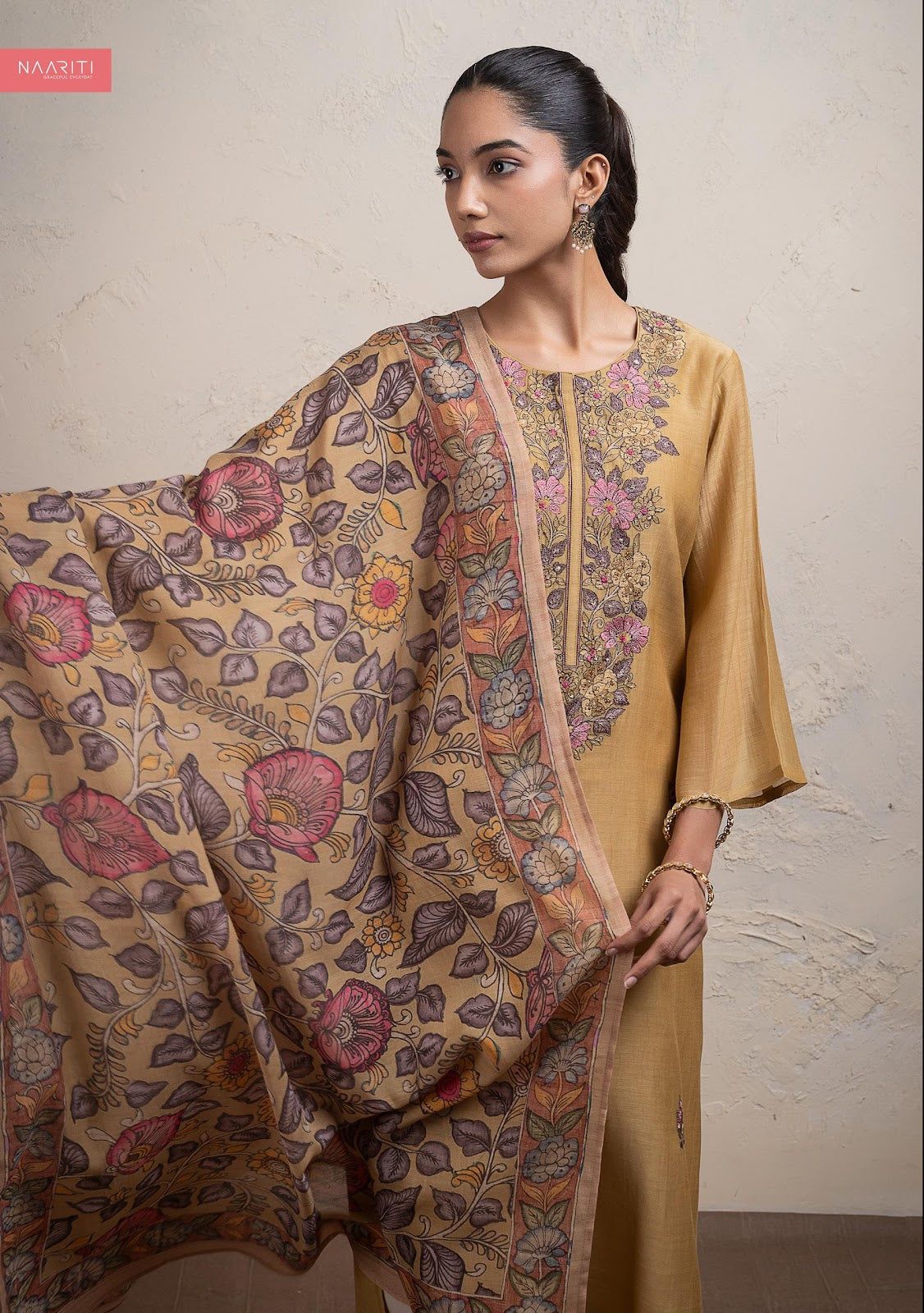 Parniya Naariti Mul Chanderi Pant Style Suits Wholesale