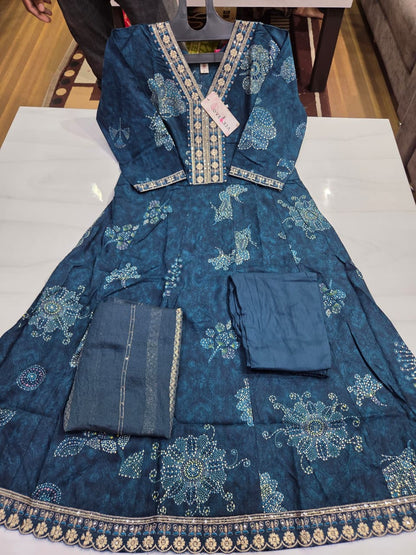 Pehnava Series Dveeja Fashion Reyon Readymade Anarkali Suits Wholesaler India