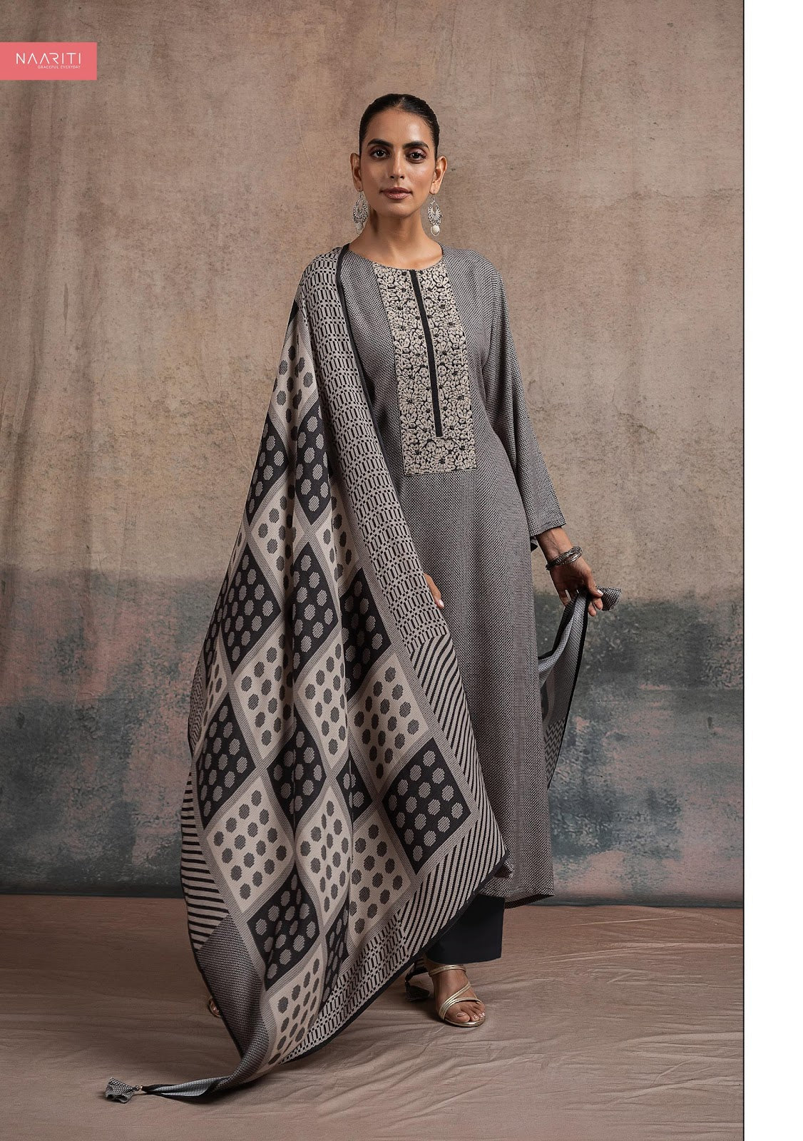 Pishu Naariti Muslin Pant Style Suits Wholesale Price