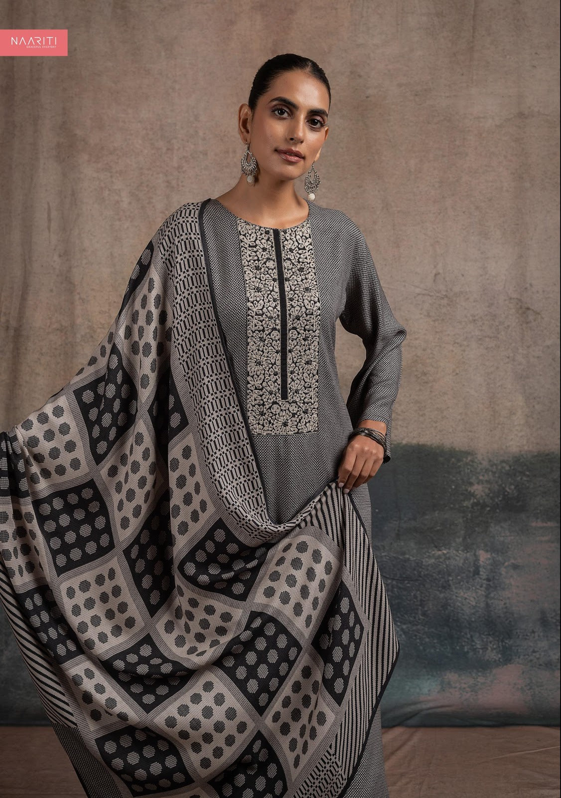 Pishu Naariti Muslin Pant Style Suits Wholesale Price