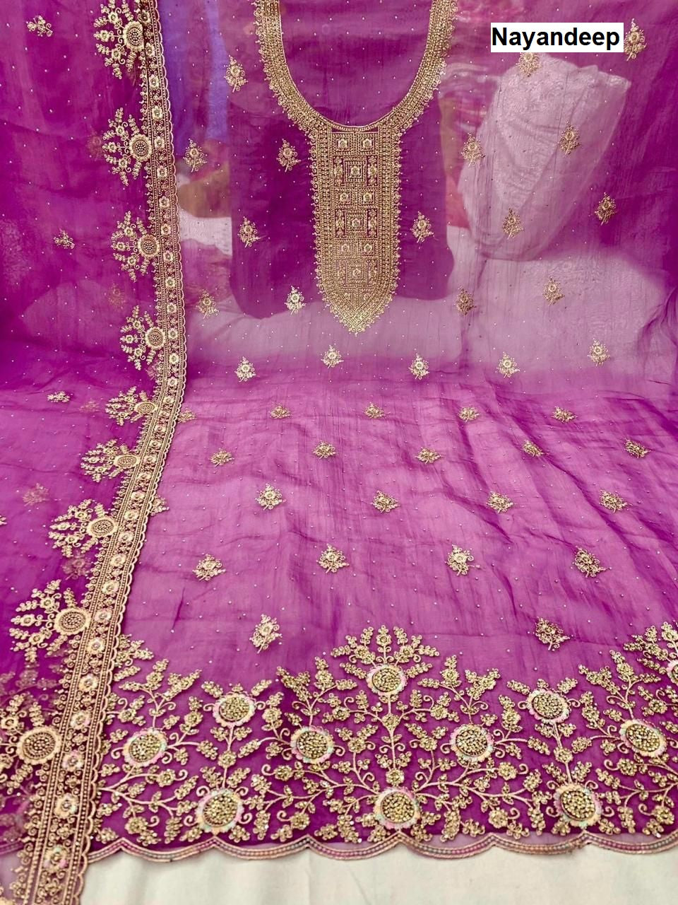 Pizza Hut Nayandeep Silk Salwar Suits Supplier