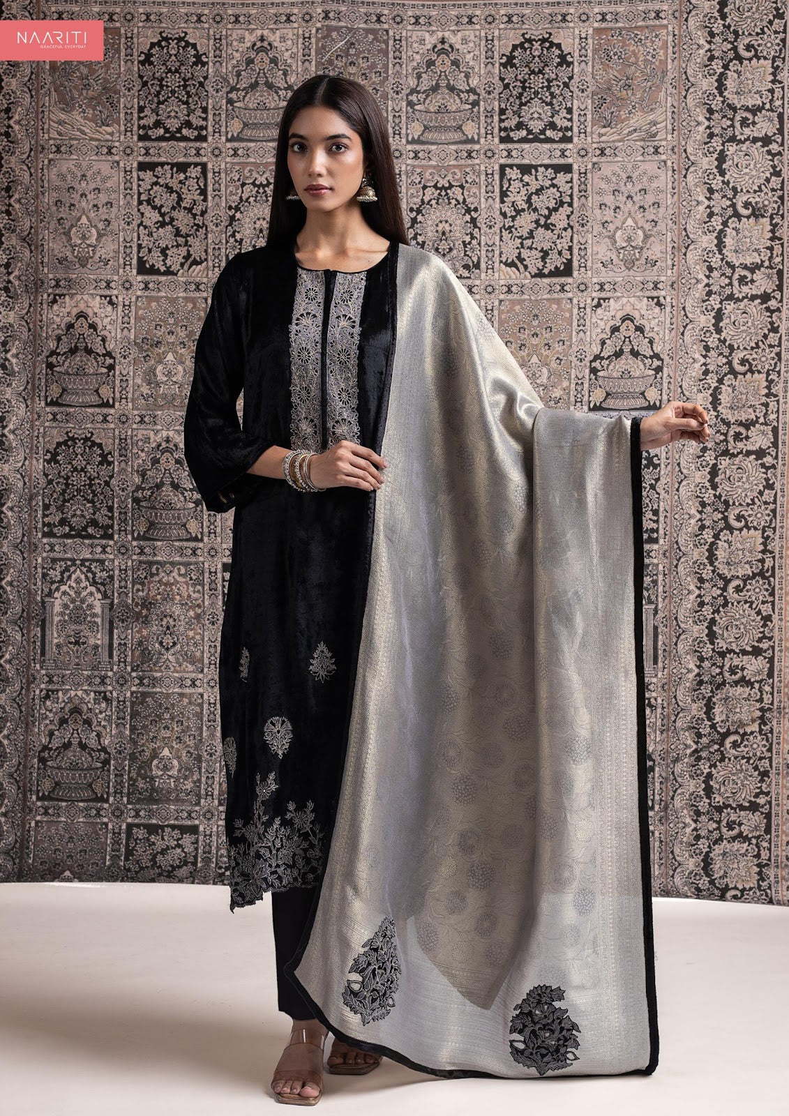 Qirtaan Naariti Velvet Suits Wholesale Price