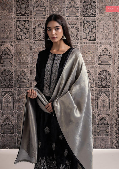 Qirtaan Naariti Velvet Suits Wholesale Price