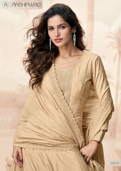 रागिनी आशीर्वाद क्रिएशन प्रीमियम सिल्क गाउन दुपट्टा सेट थोक विक्रेता गुजरात