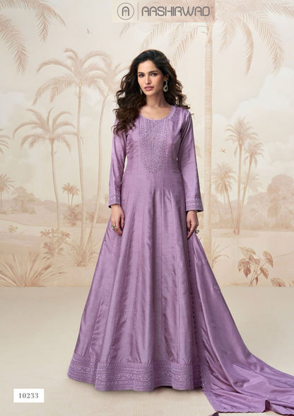 रागिनी आशीर्वाद क्रिएशन प्रीमियम सिल्क गाउन दुपट्टा सेट थोक विक्रेता गुजरात