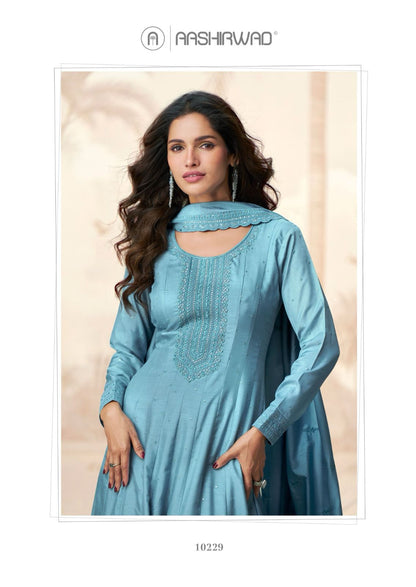 रागिनी आशीर्वाद क्रिएशन प्रीमियम सिल्क गाउन दुपट्टा सेट थोक विक्रेता गुजरात