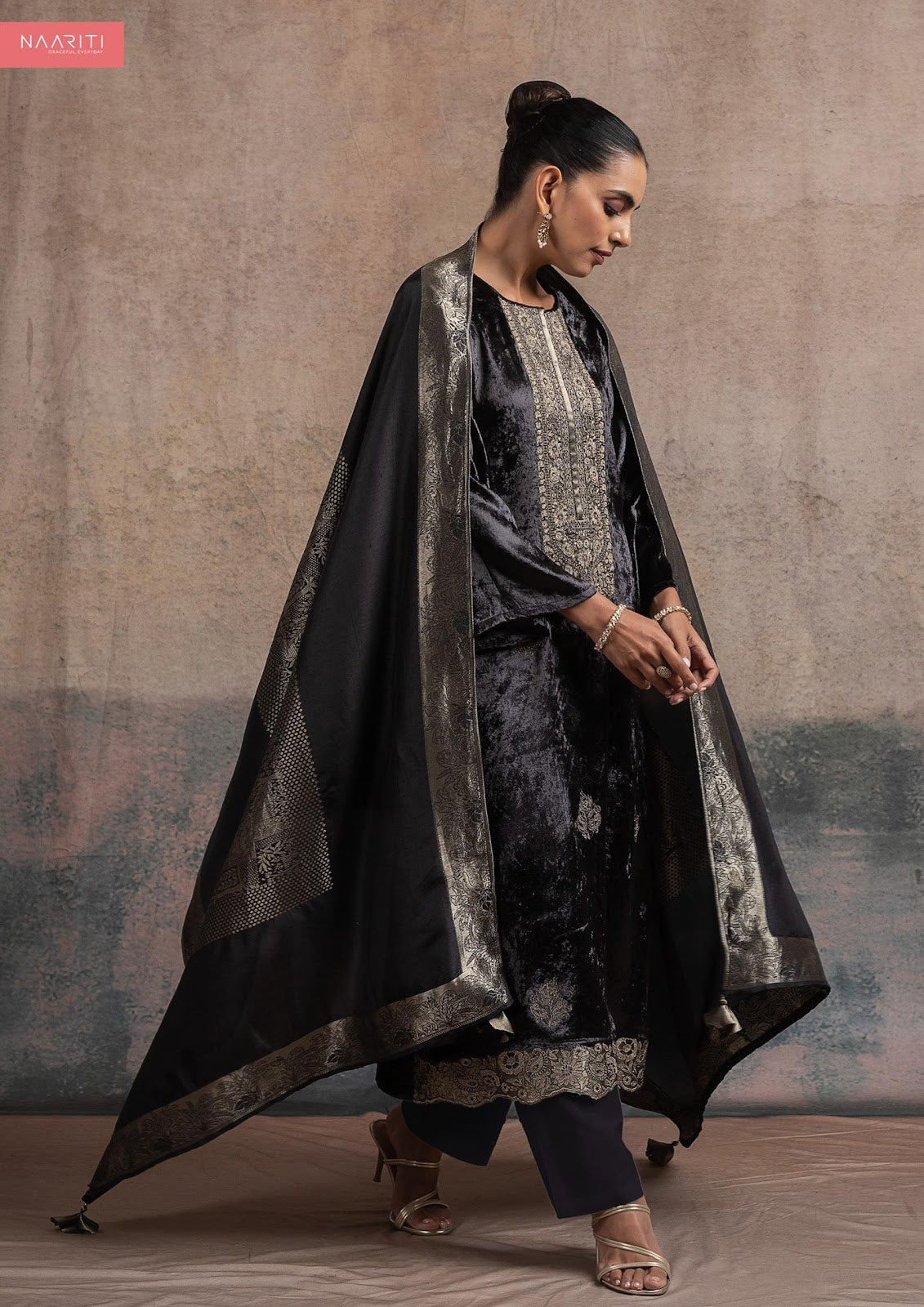Reeha Naariti Velvet Suits Wholesaler India