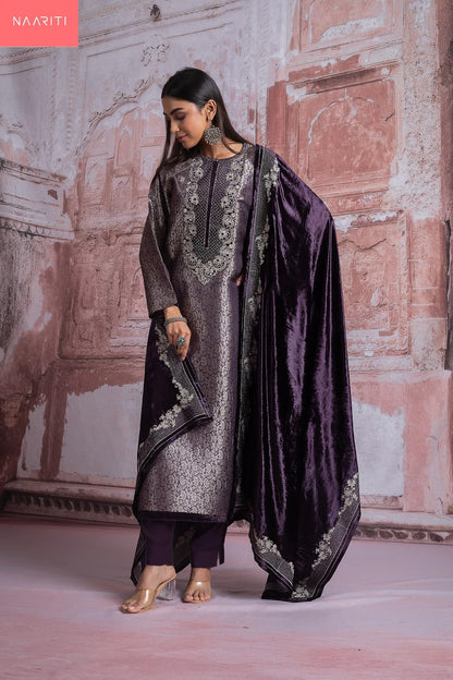Roor Naariti Pure Silk Velvet Suits Manufacturer Gujarat